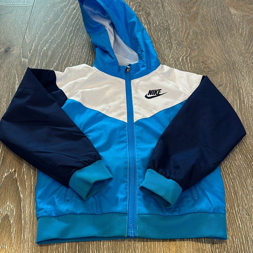 Nike windbreaker